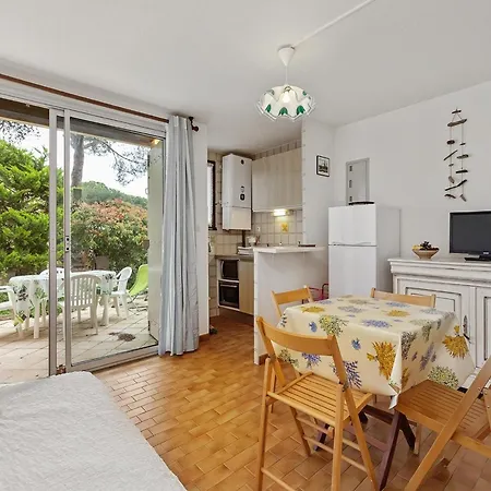 Family-friendly Apt With Pool * Agde