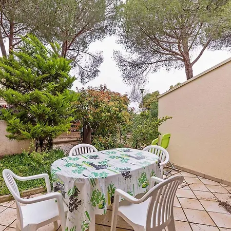 Apartment Family-friendly Apt With Pool